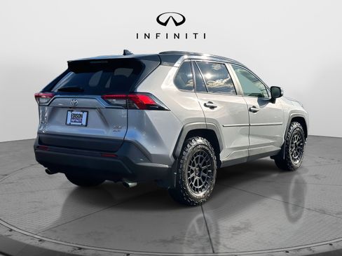 Used 2019 Toyota RAV4 XLE image 4