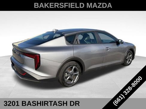 Used 2025 Kia K4 FWD image 5