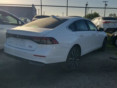 Used 2025 Honda Accord Touring image 3