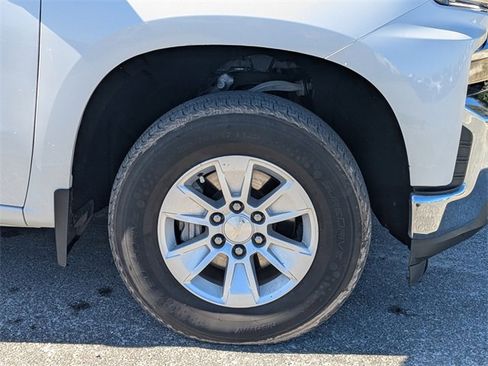 Used 2022 Chevrolet Silverado 1500 LT image 12
