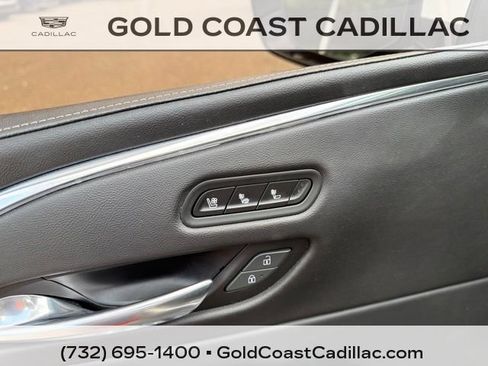 Used 2021 Cadillac Escalade ESV Premium Luxury w/ Driver Assist Tech Package AWD/4WD image 23