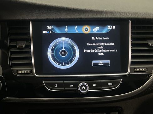 Used 2020 Buick Encore Preferred AWD/4WD image 19