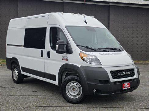 Used 2022 RAM ProMaster 3500 w/ Interior LED Lighting Group FWD image 3