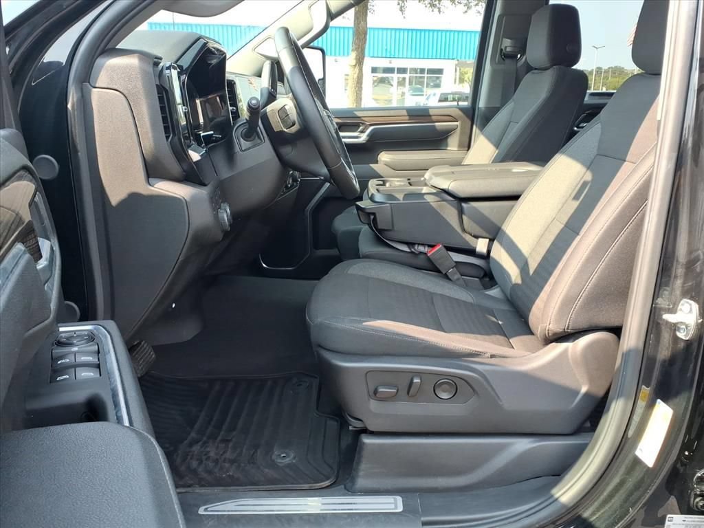 Used 2025 Chevrolet Silverado 2500 LT w/ Convenience Package AWD/4WD image 20