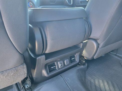 Used 2022 Chevrolet Silverado 1500 LT image 28