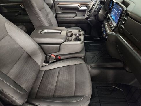 Used 2023 Chevrolet Silverado 1500 LT RWD image 3