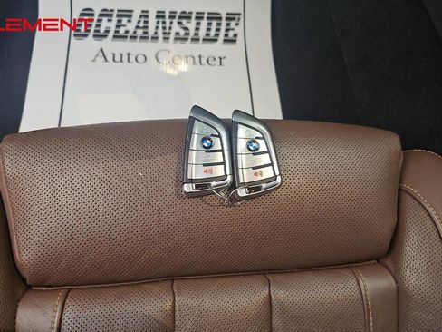 Used 2021 BMW X7 xDrive40i w/ Premium Package image 18