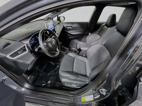 Used 2025 Toyota Corolla XSE image 15