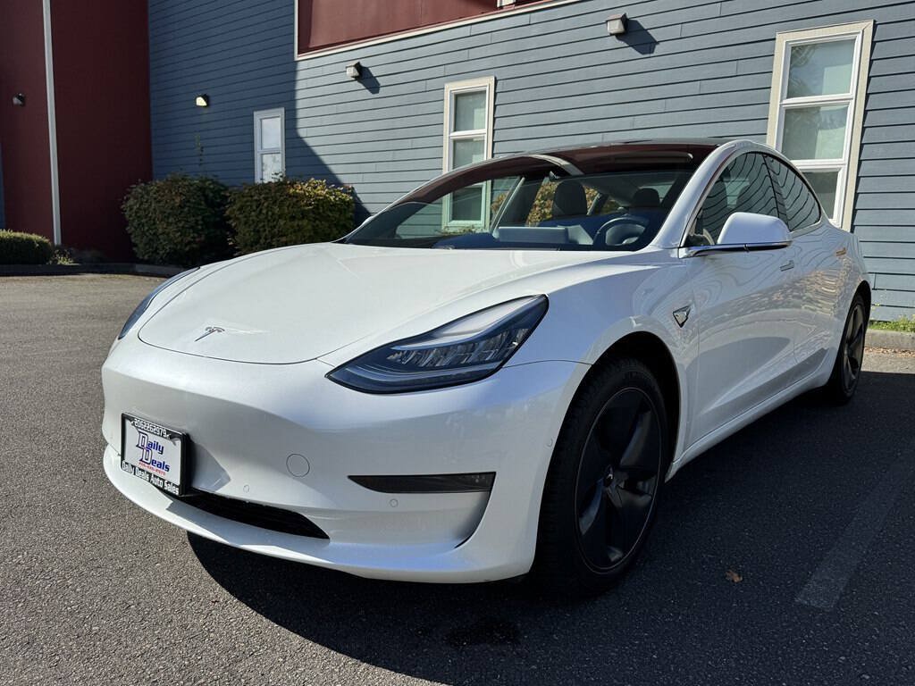 Used 2019 Tesla Model 3 RWD image 8