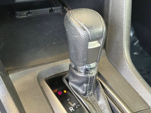 Used 2018 Honda Civic EX image 17