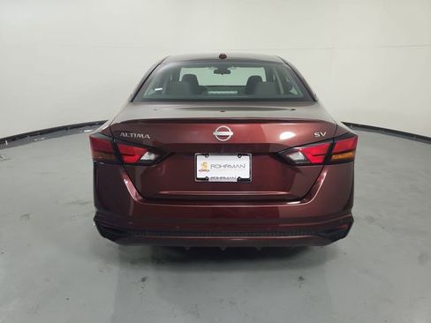Used 2024 Nissan Altima 2.5 SV image 31