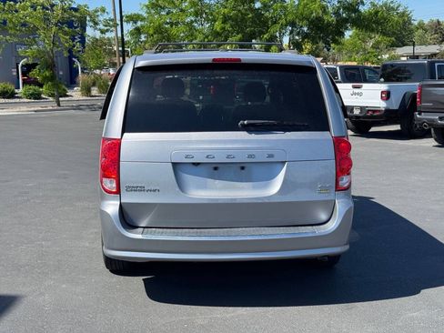 Used 2017 Dodge Grand Caravan GT FWD image 6