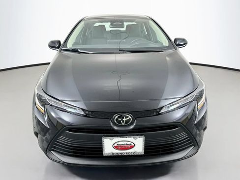 Used 2024 Toyota Corolla LE FWD image 2