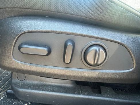 Used 2022 Chevrolet TrailBlazer LT w/ Convenience Package image 10