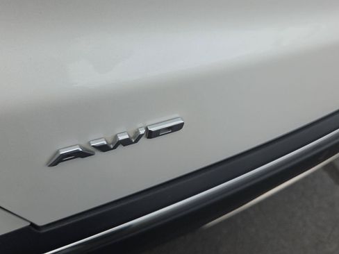 Used 2019 Cadillac XT5 Platinum AWD/4WD image 5