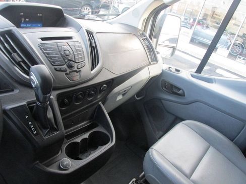 Used 2018 Ford Transit 250 148 Medium Roof RWD image 60