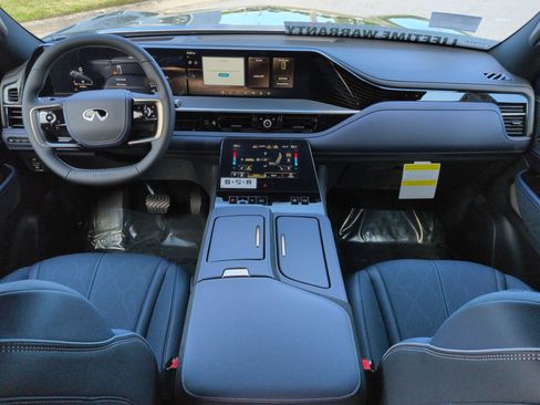 New 2026 INFINITI QX80 4WD image 17