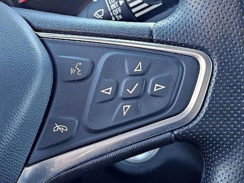 Used 2023 Chevrolet Equinox LT w/ LPO, Floor Liner Package image 28