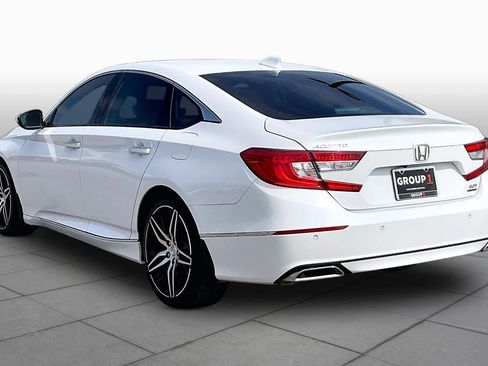 Used 2022 Honda Accord Touring image 11