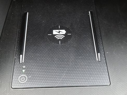 Used 2025 Honda Pilot Black Edition image 9