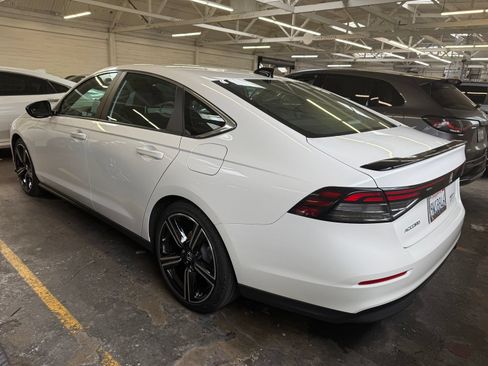 Used 2025 Honda Accord Sport image 26