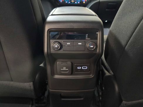 Used 2023 GMC Acadia SLE w/ Driver Convenience Package image 20