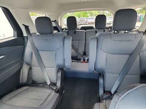 New 2025 Ford Explorer Active image 14