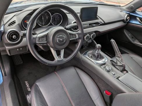 Used 2019 MAZDA MX-5 Miata Grand Touring RWD image 12