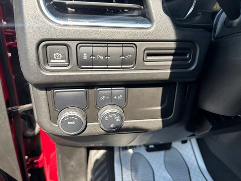Used 2021 Chevrolet Tahoe RST RWD image 18