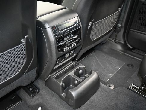 New 2025 Jeep Grand Cherokee L Limited w/ Black Appearance Package image 31