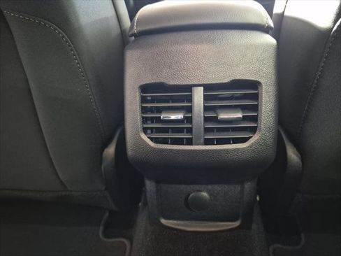 Used 2020 Ford Fusion SE image 22