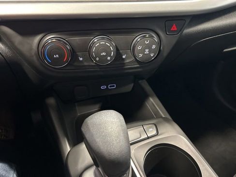 Used 2024 Chevrolet Trax LS w/ LS Convenience Package image 19