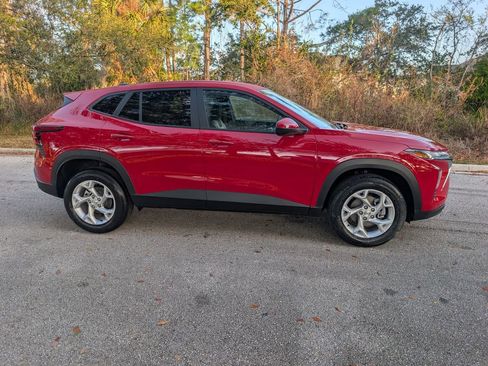 New 2026 Chevrolet Trax LS w/ LS Convenience Package image 10