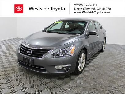 Used 2014 Nissan Altima 2.5 SV w/ Convenience Package