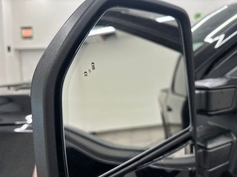 Certified 2025 Ford F150 Platinum w/ FX4 Off-Road Package AWD/4WD image 41