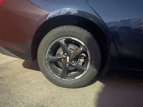 Used 2017 Chevrolet Malibu LS image 16