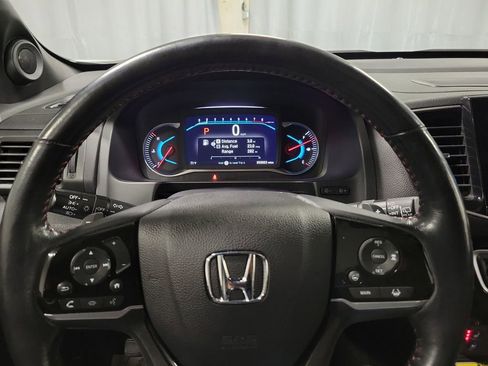 Used 2021 Honda Pilot Black Edition image 15