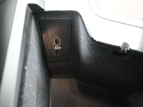 Used 2023 Volvo S60 B5 Plus w/ Climate Package image 18