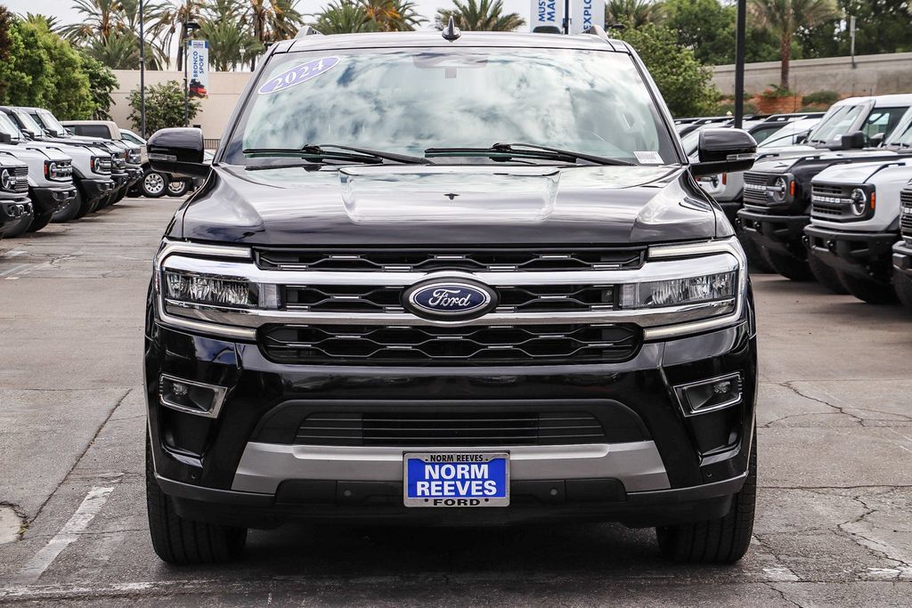 Certified 2024 Ford Expedition Limited AWD/4WD image 2