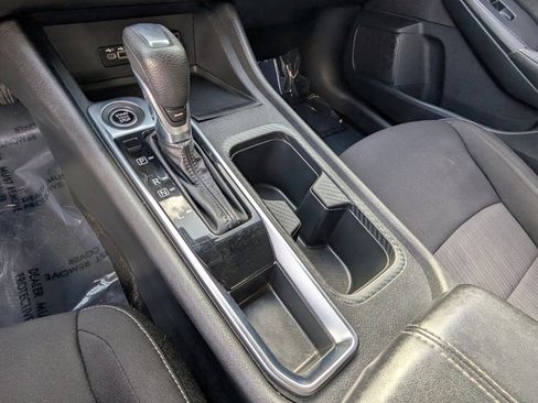 Used 2021 Nissan Sentra SV image 24