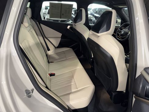 Used 2025 BMW X3 xDrive30i w/ Convenience Package image 12