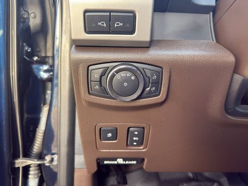 Used 2022 Ford F250 King Ranch w/ Tremor Off-Road Package image 12