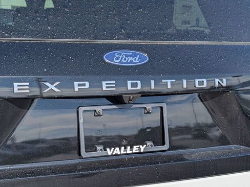 New 2026 Ford Expedition Active AWD/4WD image 16