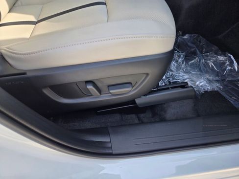 New 2026 MAZDA CX-90 Plug-In Hybrid w/ Preferred image 5