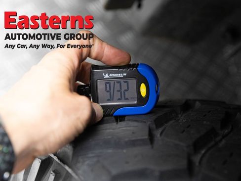 Used 2023 Jeep Wrangler Unlimited w/ Cold Weather Group AWD/4WD image 28