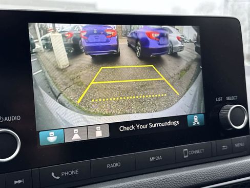 Used 2025 Honda Civic Sport image 24