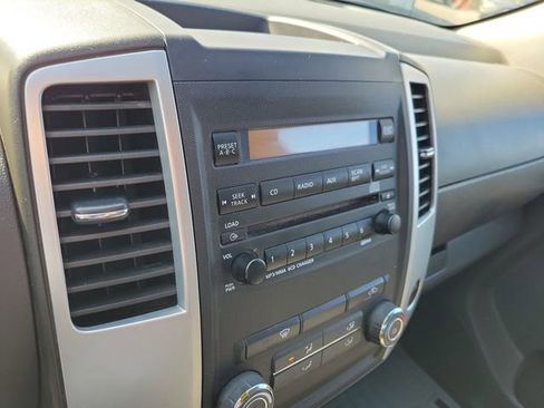 Used 2012 Nissan Frontier PRO-4X image 18