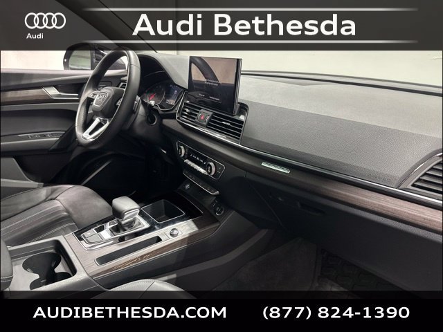 Used 2023 Audi Q5 2.0T Premium w/ Convenience Package AWD/4WD image 11
