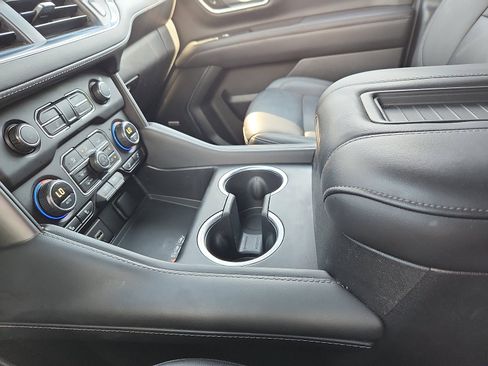 Used 2024 Chevrolet Suburban LT AWD/4WD image 20