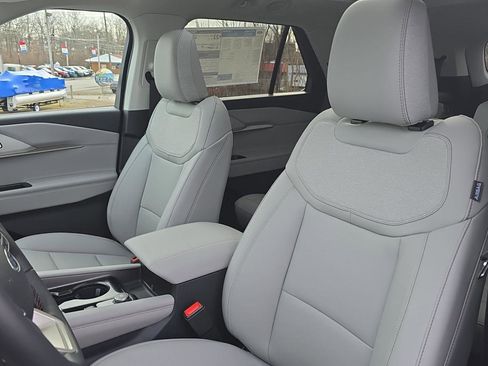 New 2026 Ford Explorer Active w/ Active Comfort Package image 15